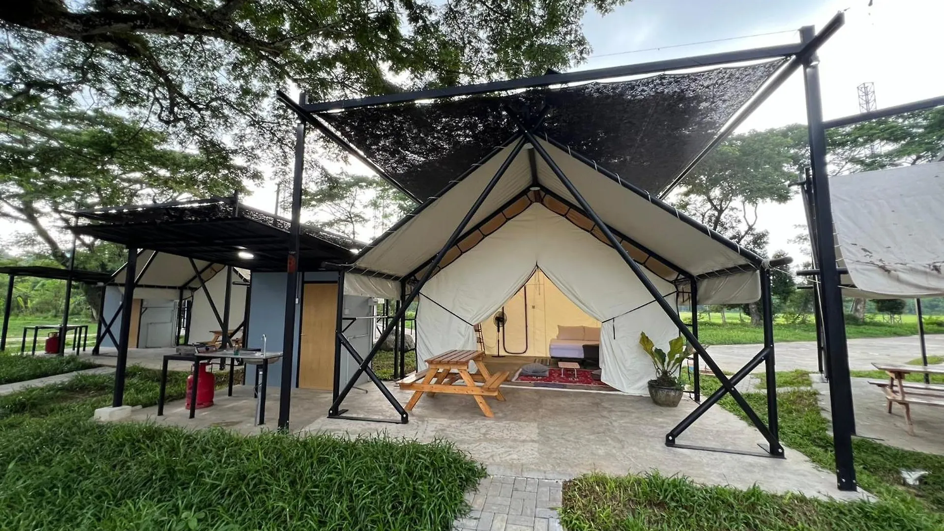 Glamping At Xscape Tambun Hotel 0*,